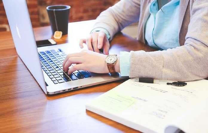 Reasons To Outsource Data Entry Service When & Where?